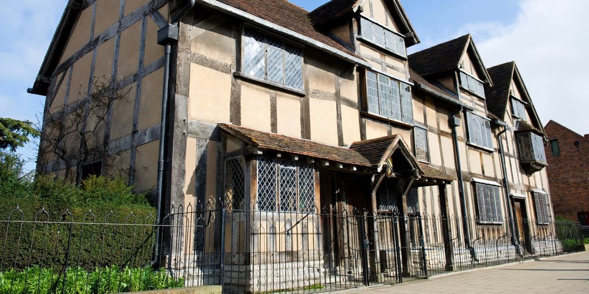 Shakespeare’s Stratford-upon-Avon & Cotswolds