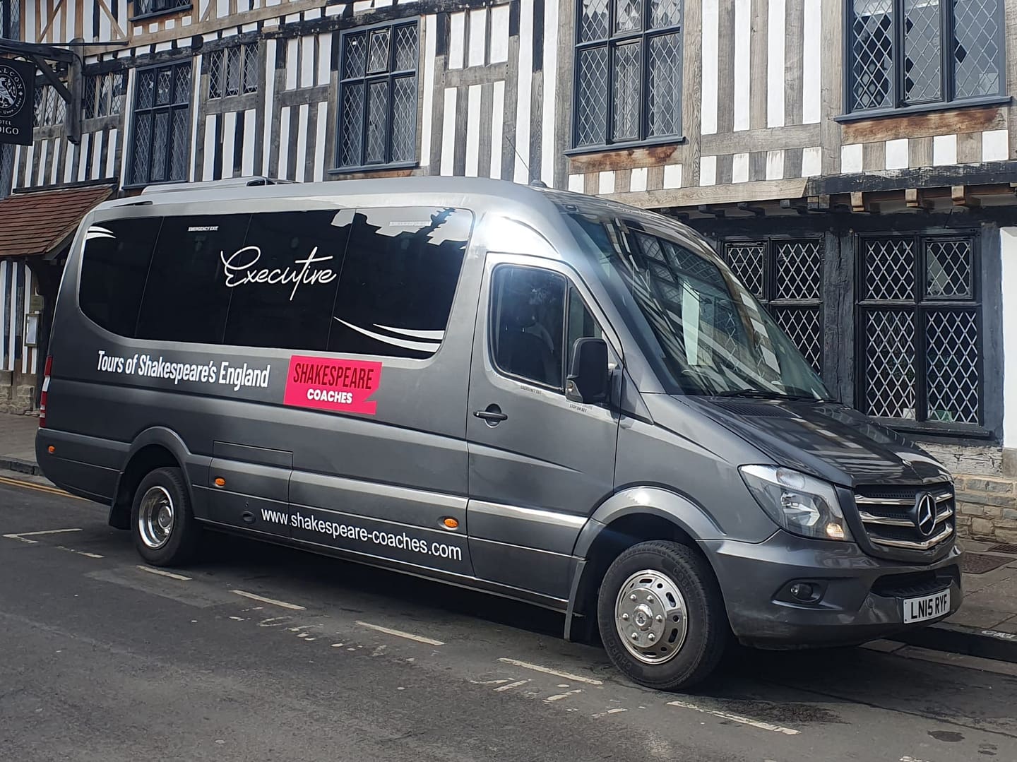 WhatsApp Image 2024-02-23 at 17.25.15 (4) London to Stratford-upon-Avon